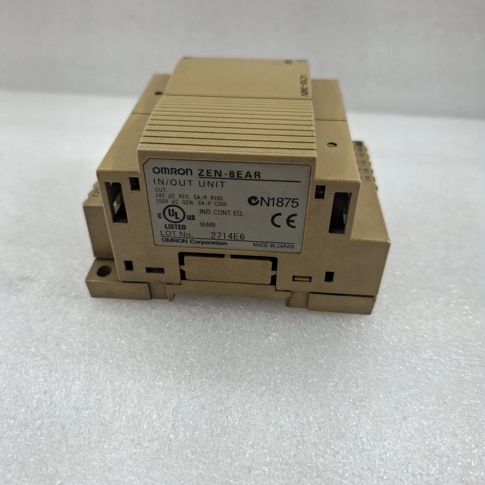 OMRON ZEN-8EAR IN/OUT UNIT ZEN8EAR